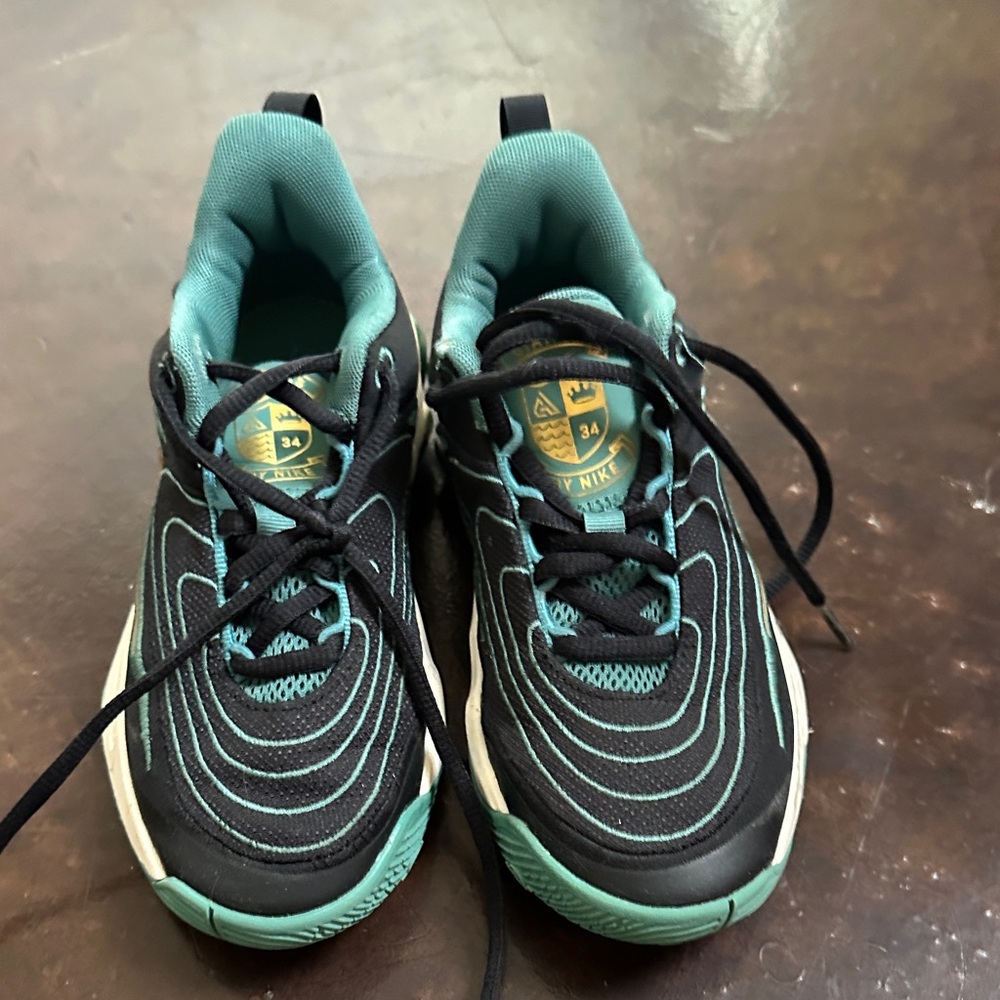 Nike Kids Black and Teal Athletic Sneakers